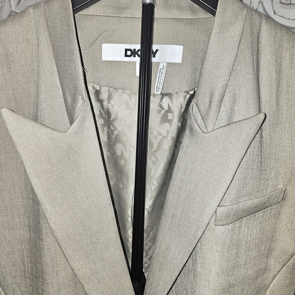 NWT - DKNY Gray Blazer Lg - Picture 7 of 7